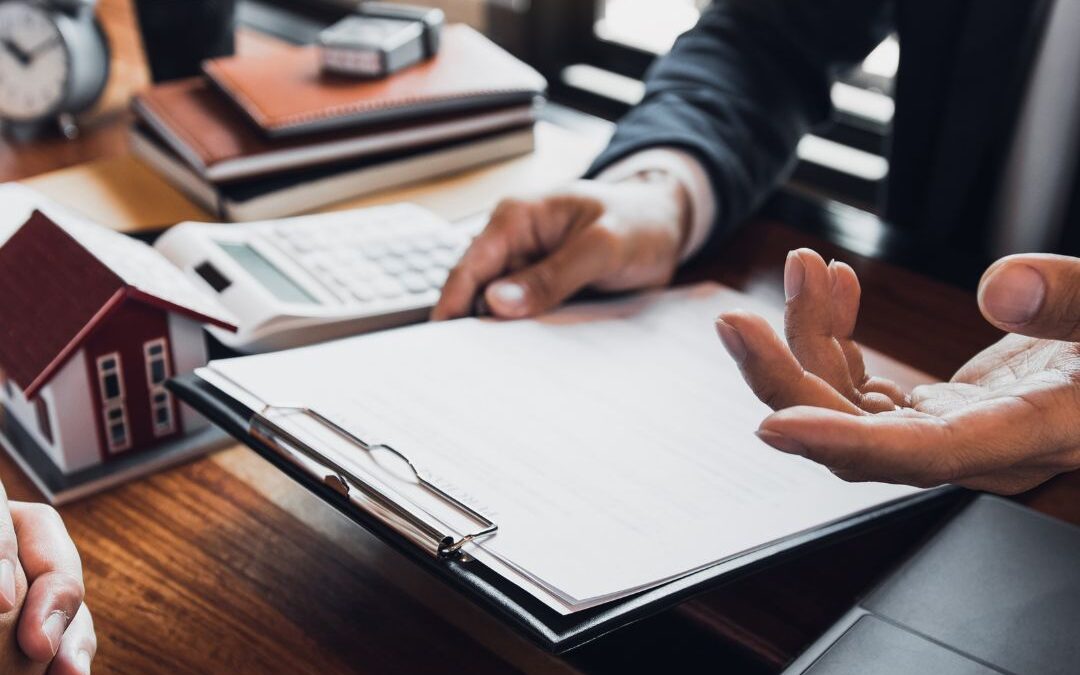 How a Mortgage Broker in Surrey Can Help You Secure a Loan with Bad Credit